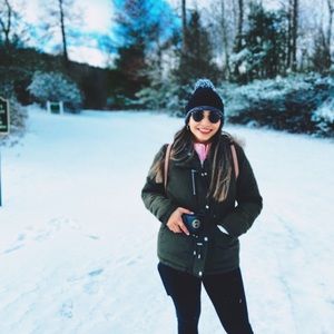 Meet your Posher, Cecilia